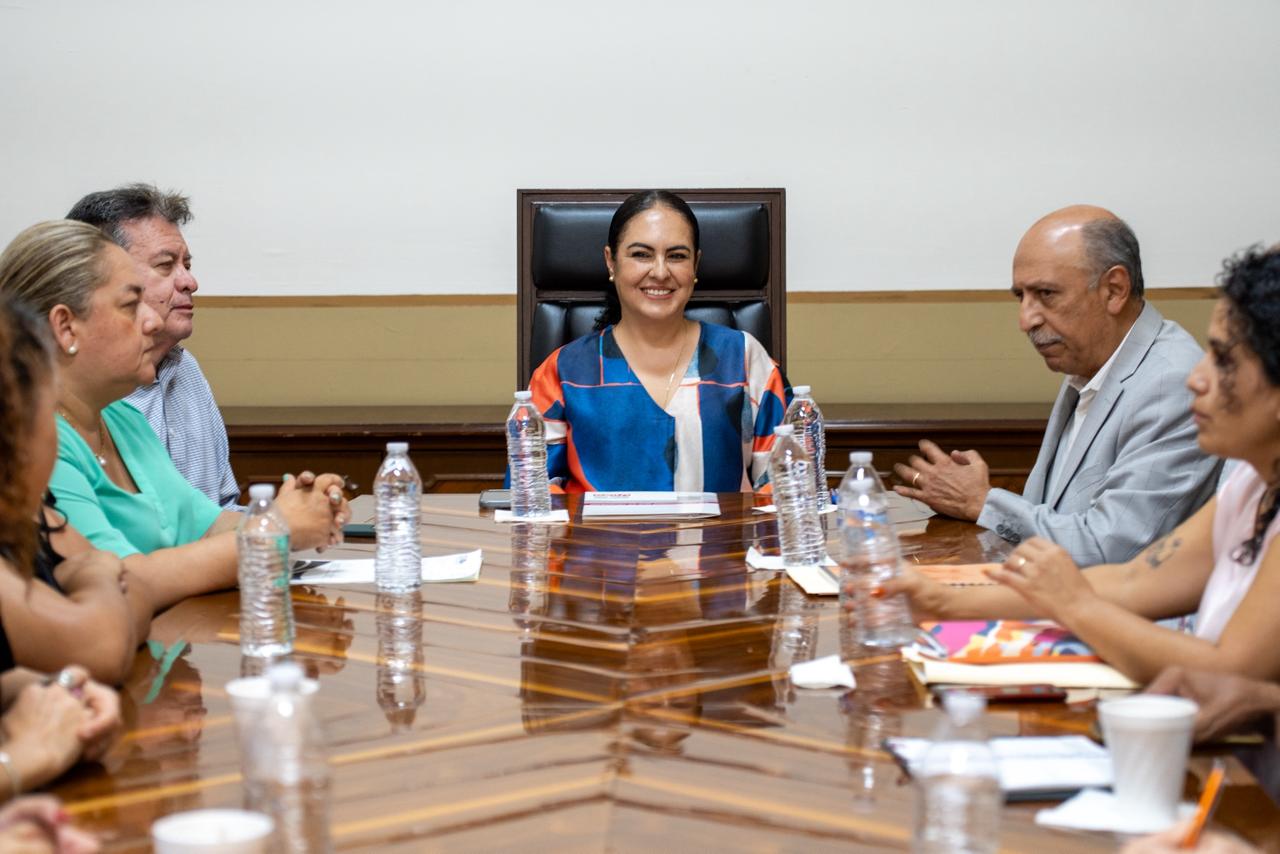 Firma del convenio de colaboración UNISO-Ayuntamiento